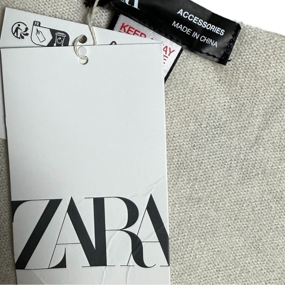 Zara Cream Cashmere Triangle Scarf New! - Picture 3 of 7
